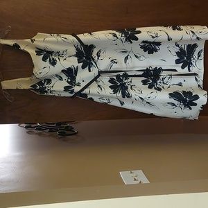 Ladies Coldwater Creek Dress-Cream/Black-Flower Patterned